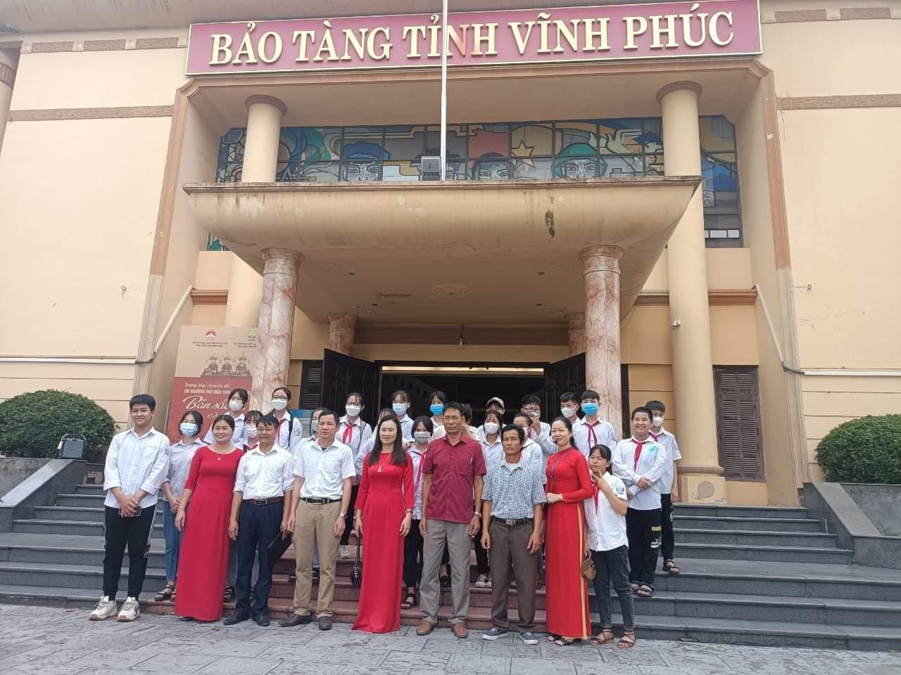 TRUNG TÂM HỌC TẬP CỘNG ĐỒNG XÃ NGHĨA HƯNG HUYỆN VĨNH TƯỜNG